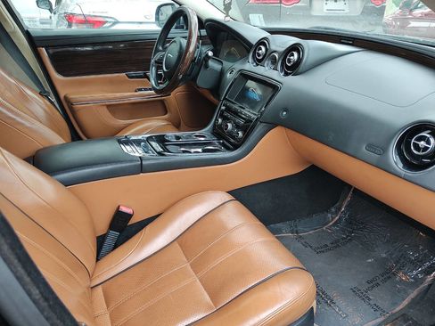 Used 2015 Jaguar XJ L Portfolio RWD image 50