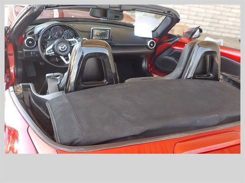 Used 2016 MAZDA MX-5 Miata Grand Touring RWD image 37