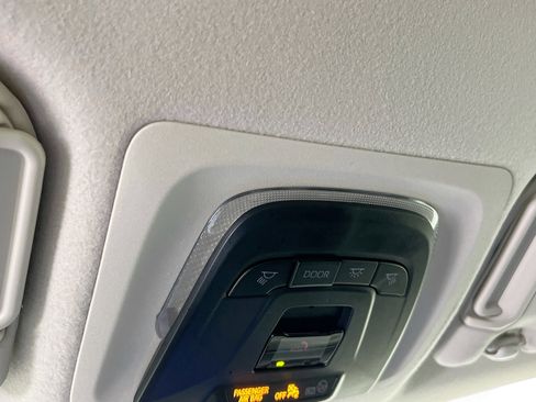 Used 2025 Toyota Corolla LE image 22