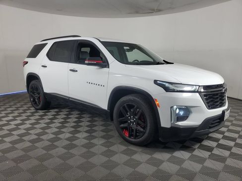 Used 2022 Chevrolet Traverse Premier w/ Redline Edition AWD/4WD image 2