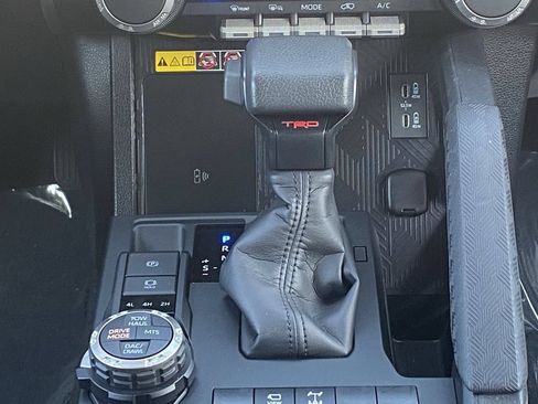 Certified 2025 Toyota 4Runner TRD Off-Road Premium AWD/4WD image 34