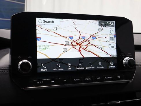 Used 2024 Mitsubishi Outlander SE image 3