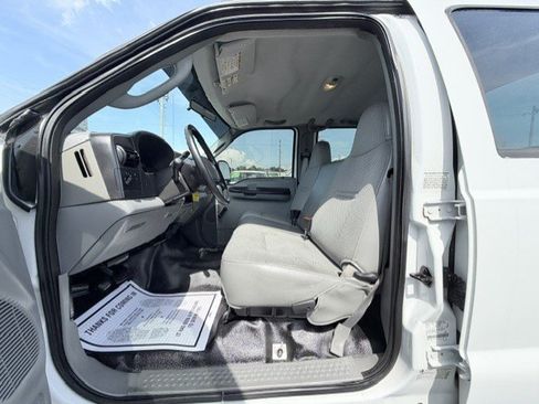 Used 2007 Ford F350 XL RWD image 13
