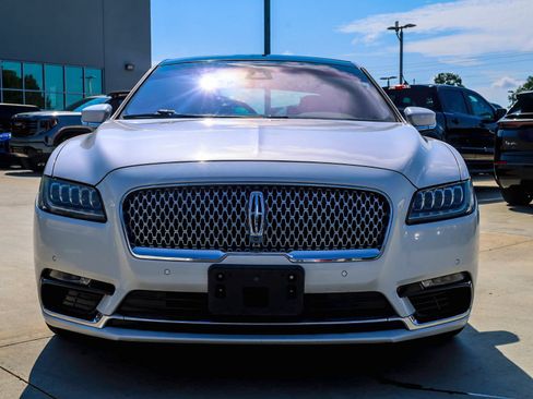Used 2017 Lincoln Continental Reserve w/ Luxury Package AWD/4WD image 4