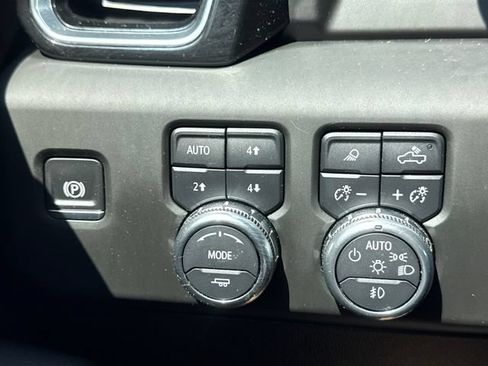 Used 2025 GMC Sierra 2500 Denali AWD/4WD image 30