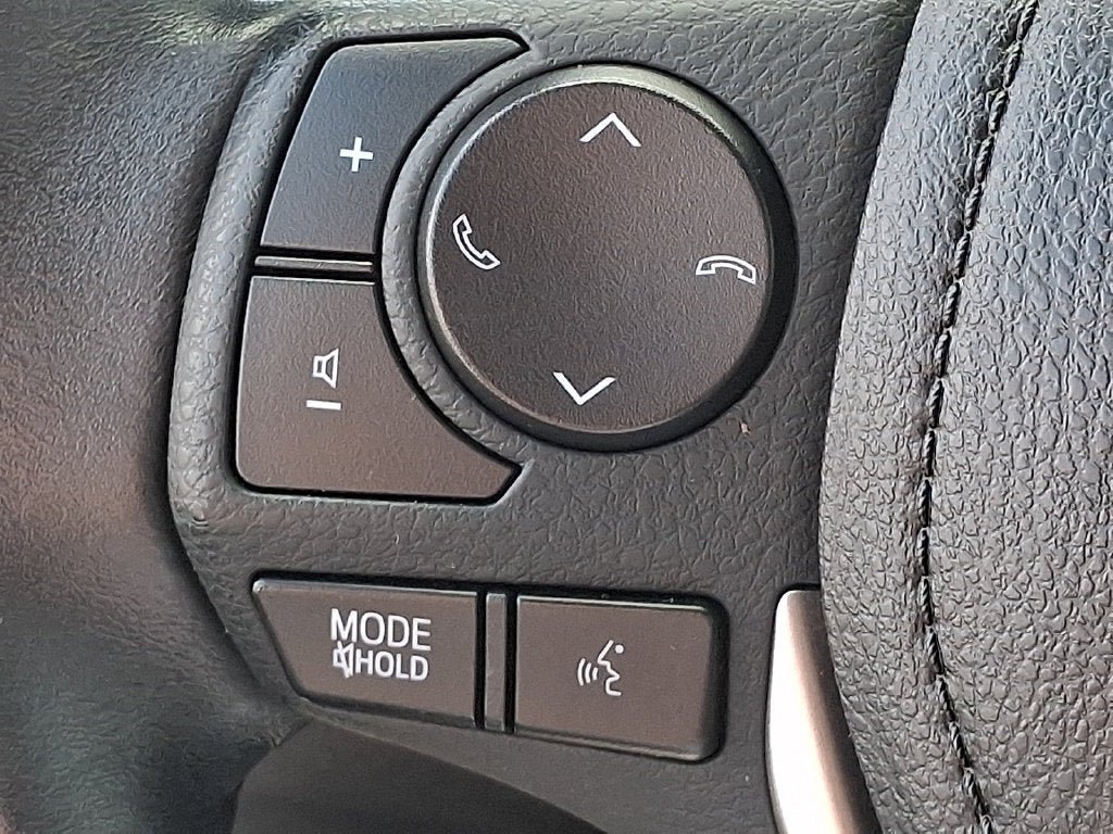 Used 2018 Toyota RAV4 Limited w/ Advanced Technology Package AWD/4WD image 21