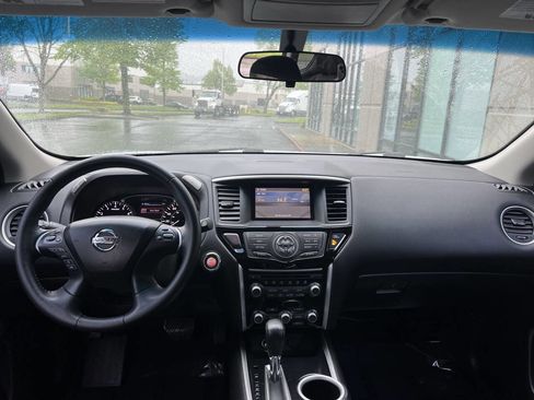 Used 2014 Nissan Pathfinder SV FWD image 14
