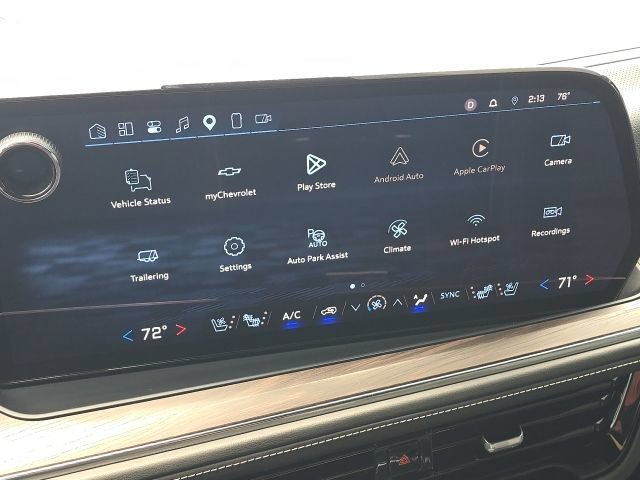 Used 2026 Chevrolet Suburban Premier AWD/4WD image 31