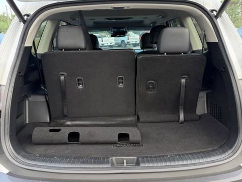 Used 2022 Kia Telluride EX w/ EX Premium Package FWD image 10