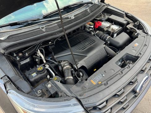 Used 2017 Ford Explorer Sport w/ Equipment Group 401A AWD/4WD image 27