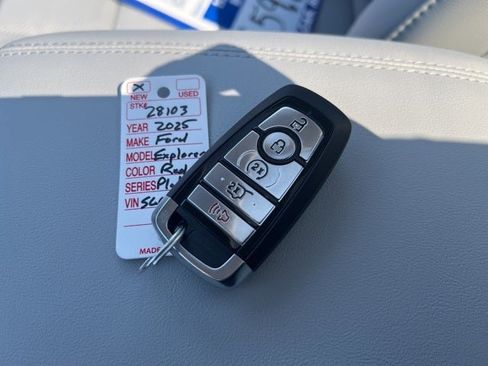 New 2025 Ford Explorer Platinum w/ Ultimate Package image 34
