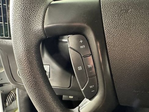 Used 2014 Chevrolet Express 2500 LT w/ LT Preferred Equipment Group RWD image 18