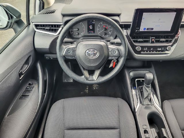 Used 2024 Toyota Corolla LE FWD image 9