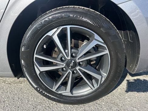 Used 2024 Kia Forte LXS image 25