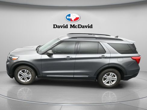 Used 2023 Ford Explorer XLT image 38