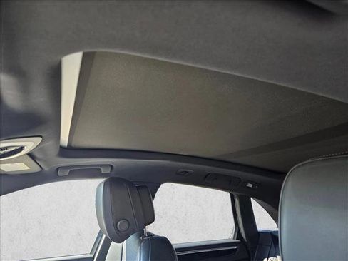 Used 2023 Porsche Macan S image 14