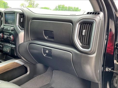 Used 2019 Chevrolet Silverado 1500 RST w/ True North Edition AWD/4WD image 21