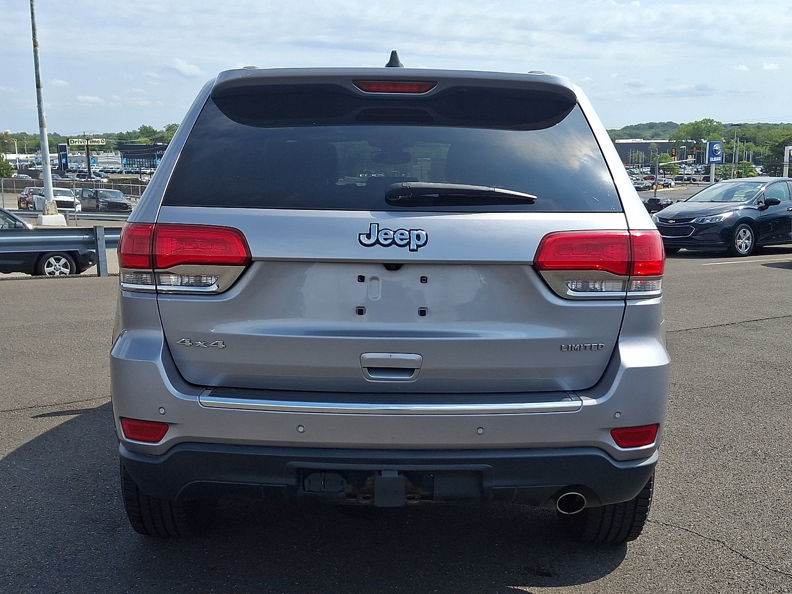 Used 2017 Jeep Grand Cherokee Limited AWD/4WD image 5