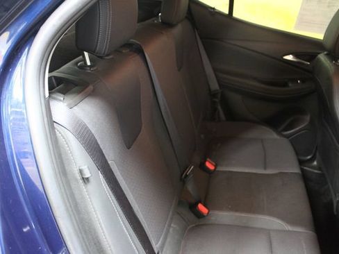Used 2023 Buick Encore GX Preferred w/ Cold Weather Comfort Package FWD image 9