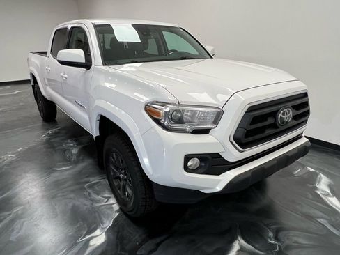 Used 2021 Toyota Tacoma SR5 image 16