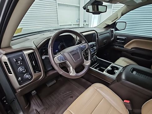 Used 2018 GMC Sierra 1500 Denali w/ Denali Ultimate Package image 11