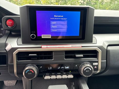 New 2025 Toyota Tacoma TRD Off-Road image 18