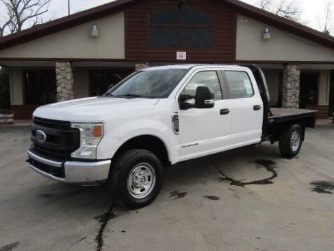 Used 2022 Ford F250 XL w/ Power Equipment Group image 2