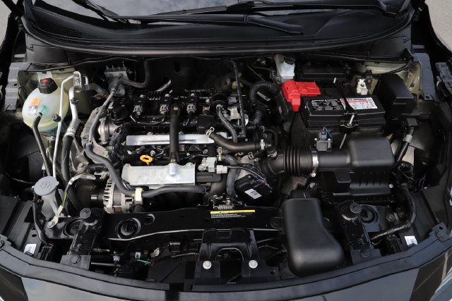 Used 2025 Nissan Versa SV FWD image 3