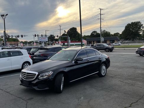 Used 2016 Mercedes-Benz C 300 4MATIC Sedan image 2