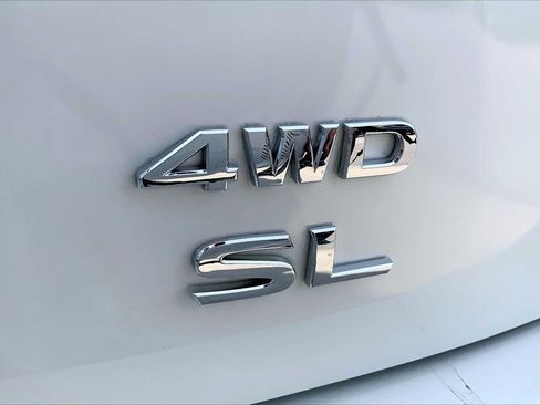 Used 2016 Nissan Pathfinder SL w/ SL Premium Package AWD/4WD image 9