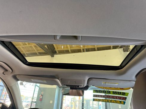 Used 2018 Acura TLX V6 w/ Technology Package image 13