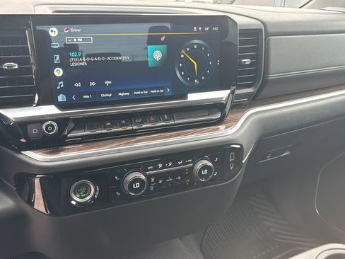 Used 2022 Chevrolet Silverado 1500 LT image 11