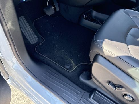 New 2026 Chrysler Pacifica Select image 15