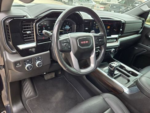 Certified 2022 GMC Sierra 1500 SLT AWD/4WD image 10