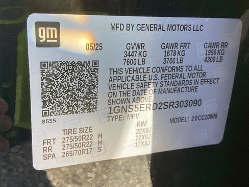 Used 2025 Chevrolet Suburban RST w/ Comfort Package RWD image 10