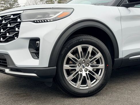 New 2026 Ford Explorer Platinum image 4