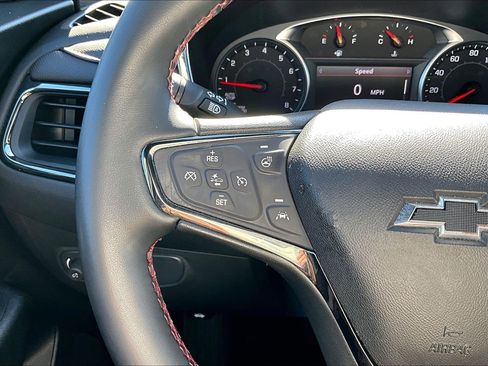 Used 2023 Chevrolet Equinox RS w/ RS Leather Package image 19