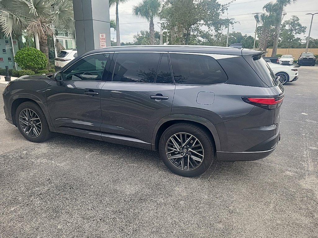 Used 2025 Lexus TX 350 FWD w/ Technology Package image 4
