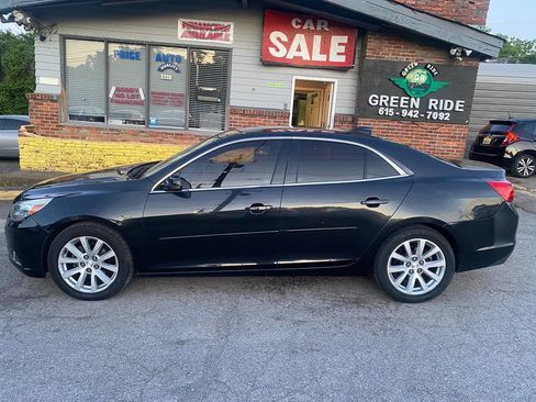 Used 2015 Chevrolet Malibu LT FWD image 2