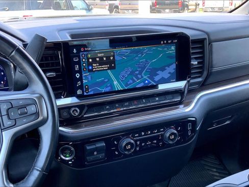 Used 2025 Chevrolet Silverado 1500 LT AWD/4WD image 12
