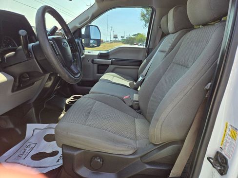 Used 2018 Ford F250 XLT image 3