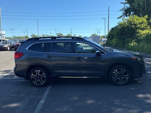 Used 2023 Subaru Ascent Limited w/ Technology Package AWD/4WD image 6