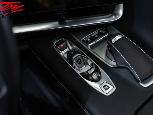 Used 2022 Chevrolet Corvette Stingray Preferred Cpe w/ Z51 Performance Package RWD image 44