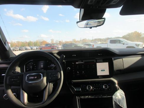 New 2026 GMC Sierra 2500 AT4 image 17