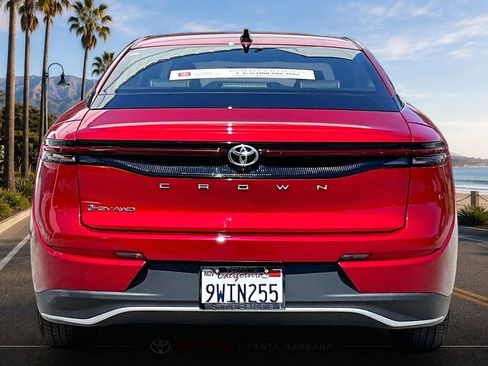 Certified 2026 Toyota Crown AWD/4WD image 6