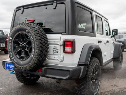 Used 2023 Jeep Wrangler Unlimited w/ Cold Weather Group AWD/4WD image 6