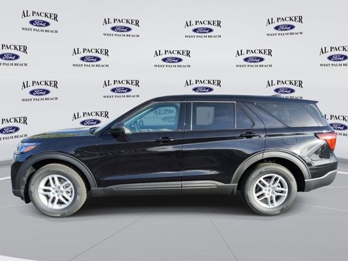 New 2026 Ford Explorer Active RWD image 2