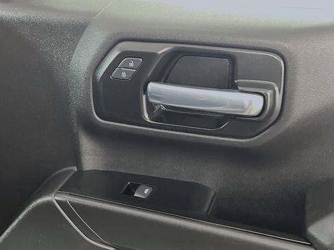 Used 2022 Chevrolet Silverado 1500 Custom w/ Safety Confidence Package image 31