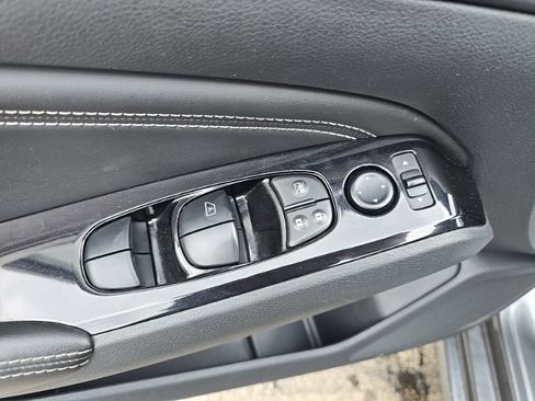 Used 2022 Nissan Altima 2.5 SV w/ SV Premium Package image 21