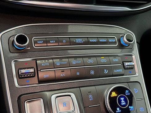 Used 2023 Hyundai Santa Fe XRT image 24